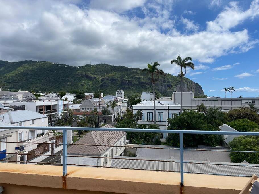 Rare ! Spacieux T3 En Roof-Top Au Barachois - 2 Ch Climatisees - 6 Couchages - Proche Aeroport แซงต์-เดอนี ภายนอก รูปภาพ