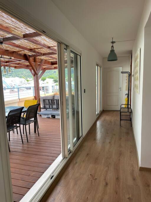 Rare ! Spacieux T3 En Roof-Top Au Barachois - 2 Ch Climatisees - 6 Couchages - Proche Aeroport แซงต์-เดอนี ภายนอก รูปภาพ