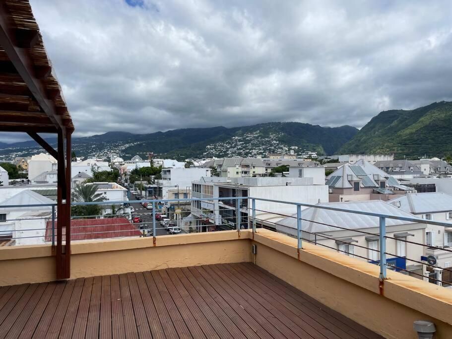 Rare ! Spacieux T3 En Roof-Top Au Barachois - 2 Ch Climatisees - 6 Couchages - Proche Aeroport แซงต์-เดอนี ภายนอก รูปภาพ